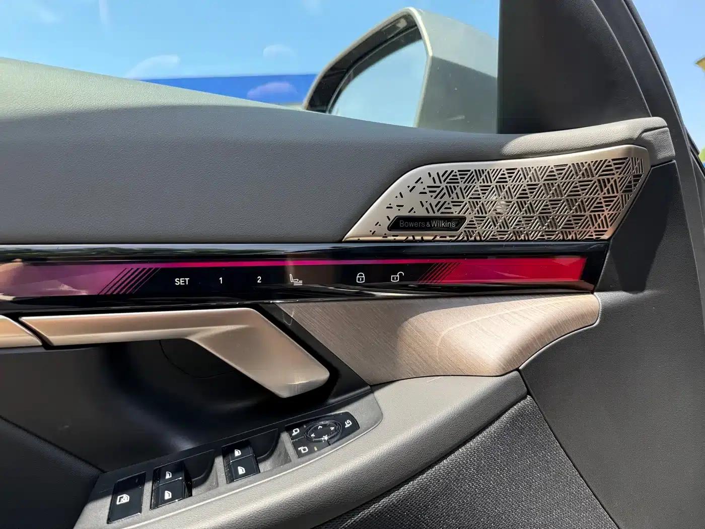 BMW i5 2024 eDrive 35L Premium Luxury Package — миниатюра 15