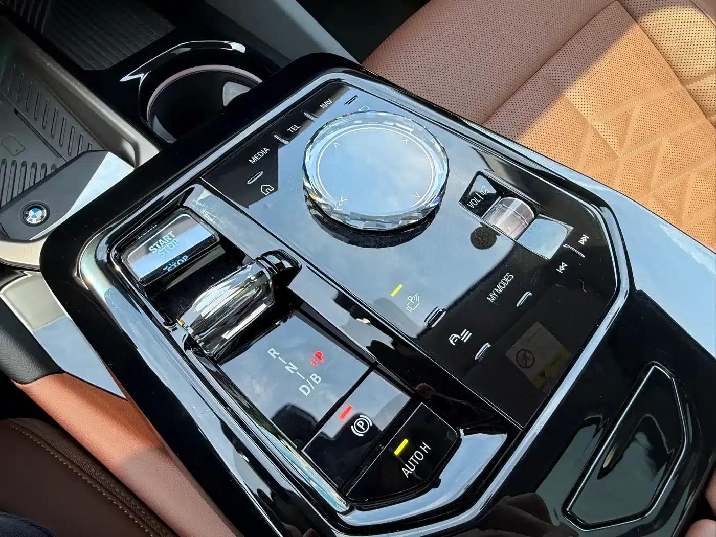 BMW i5 2024 eDrive 35L Premium Luxury Package — миниатюра 20