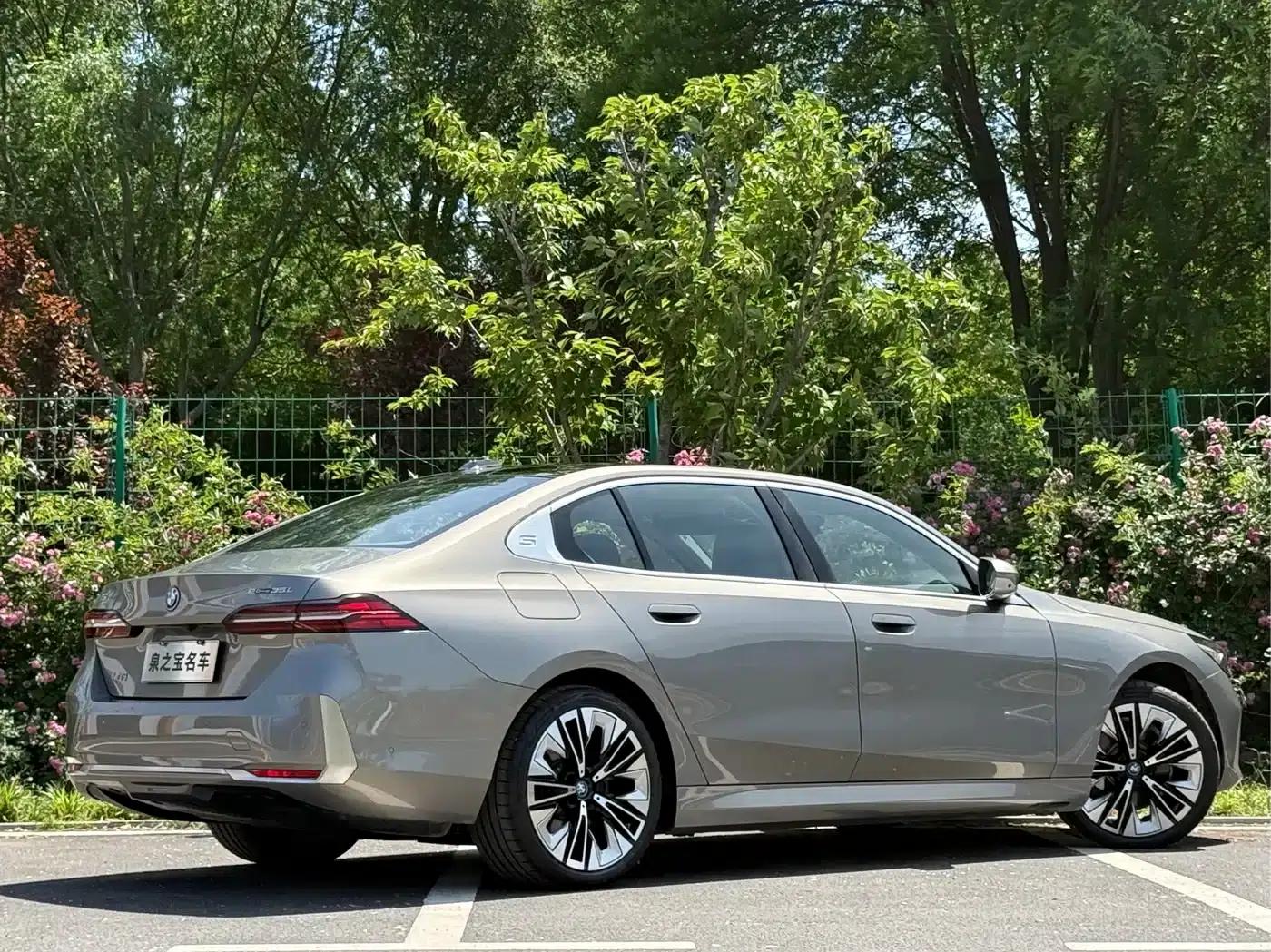 BMW i5 2024 eDrive 35L Premium Luxury Package — миниатюра 36