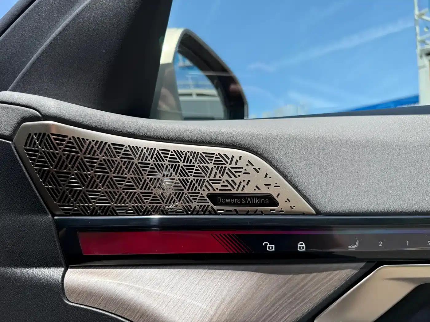 BMW i5 2024 eDrive 35L Premium Luxury Package — миниатюра 8