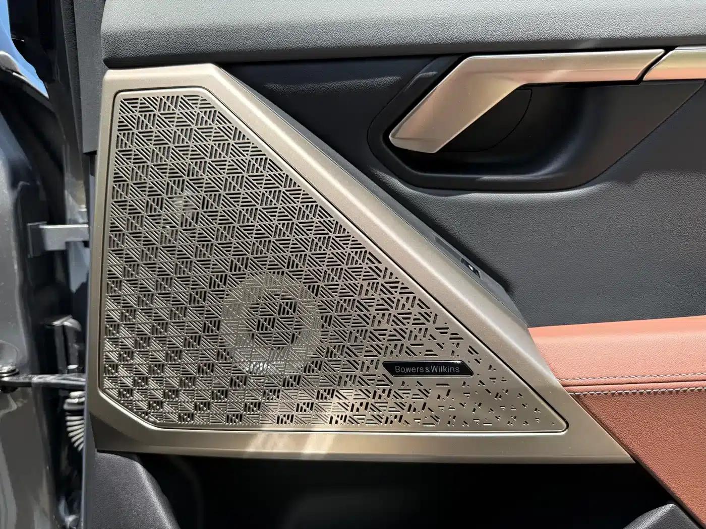 BMW i5 2024 eDrive 35L Premium Luxury Package — миниатюра 10