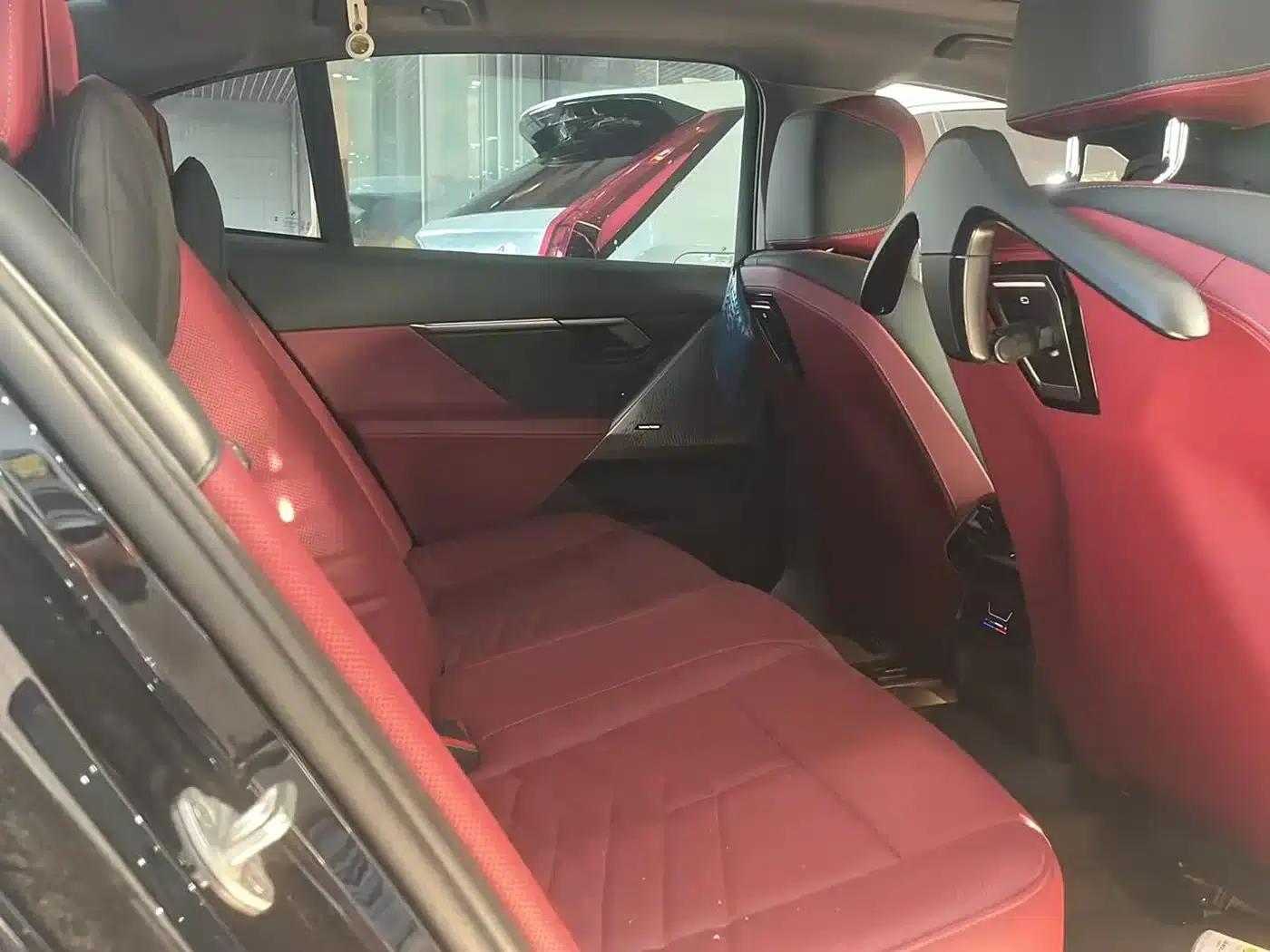 BMW i5 2025 eDrive 40L M Sport Package — миниатюра 6