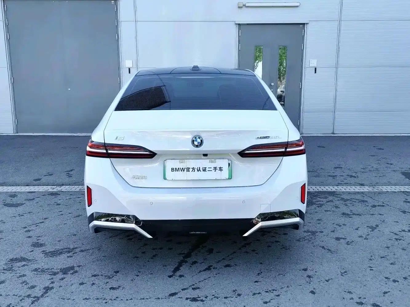 BMW i5 2025 eDrive 35L M Sport Package — миниатюра 3