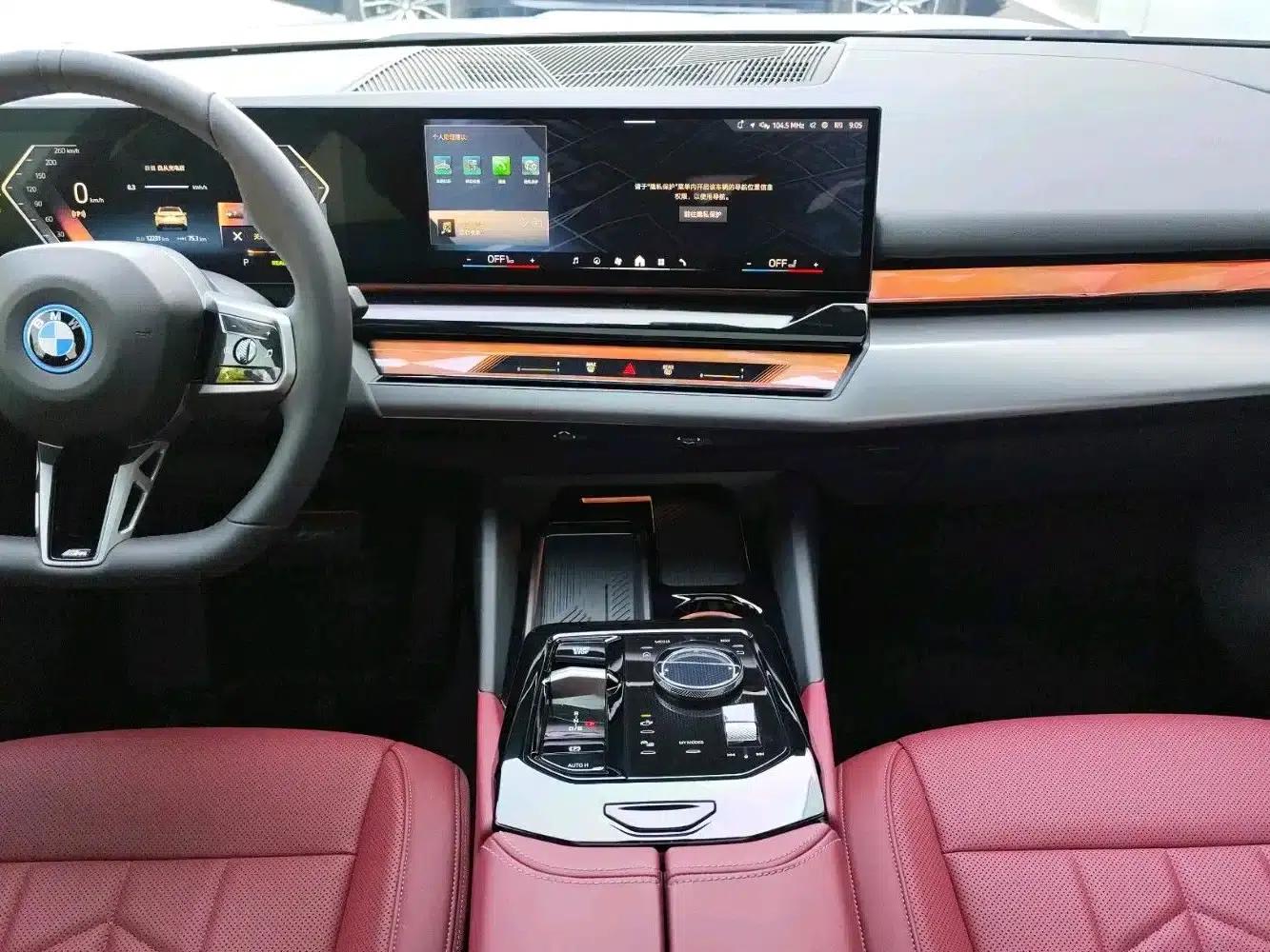 BMW i5 2025 eDrive 35L M Sport Package — миниатюра 8