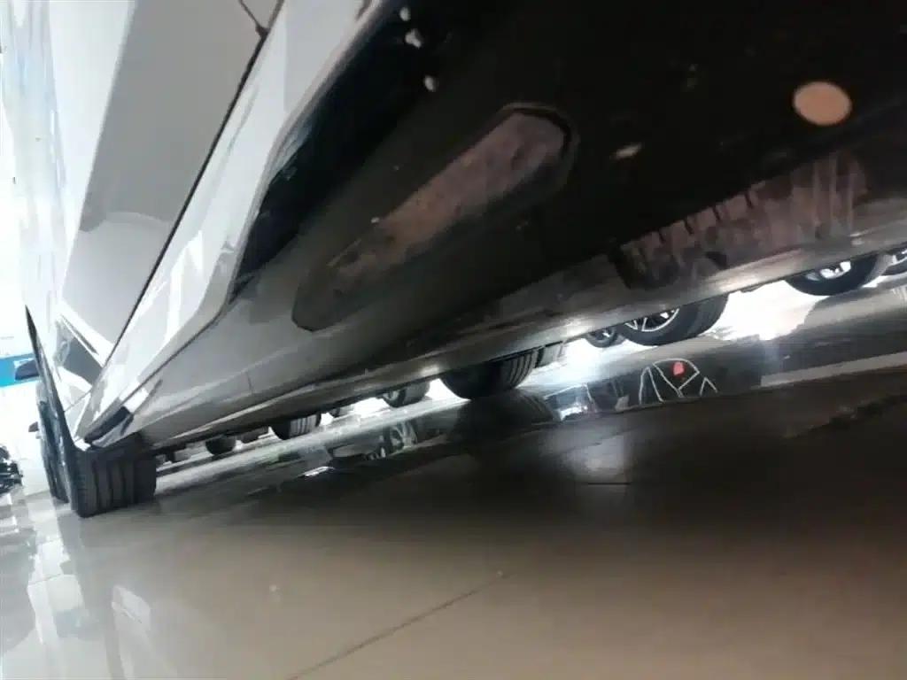 BMW i5 2024 eDrive 35L Premium M Sport Package — миниатюра 21