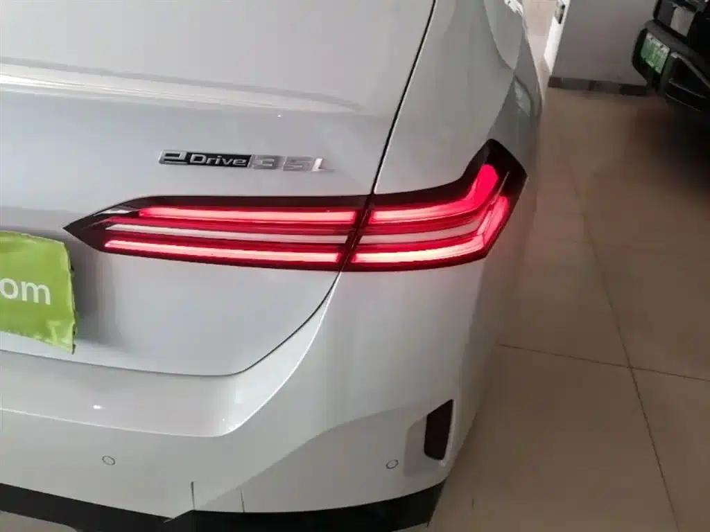 BMW i5 2024 eDrive 35L Premium M Sport Package — миниатюра 8
