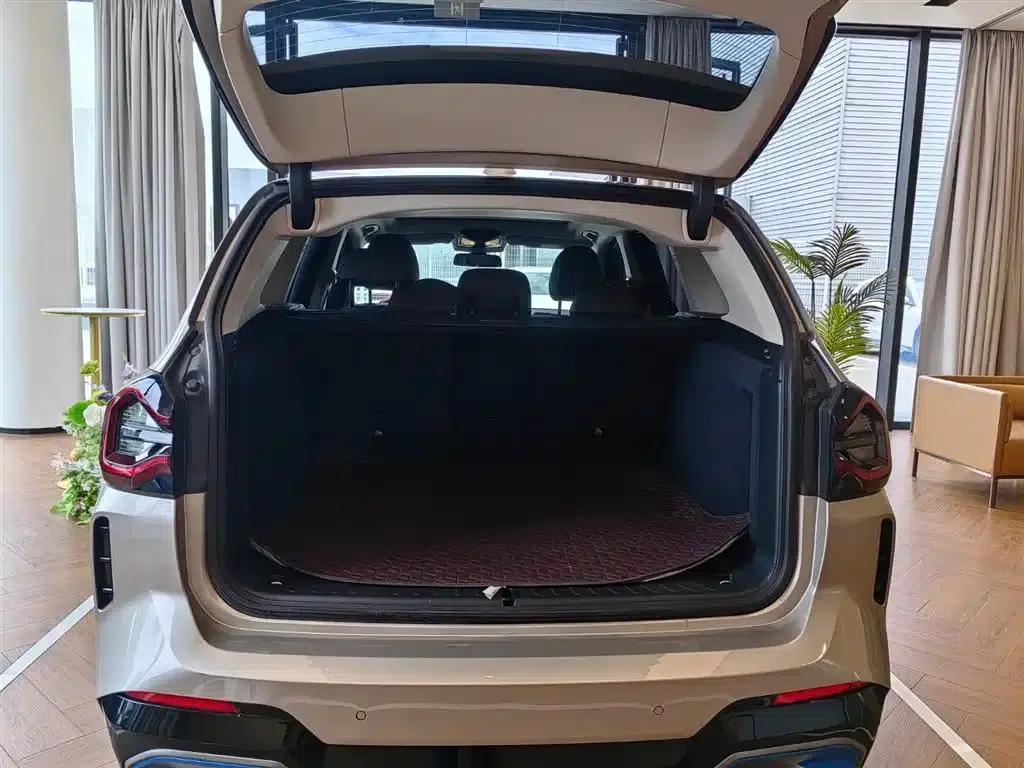 BMW iX3 2022 Leading Edition — миниатюра 12