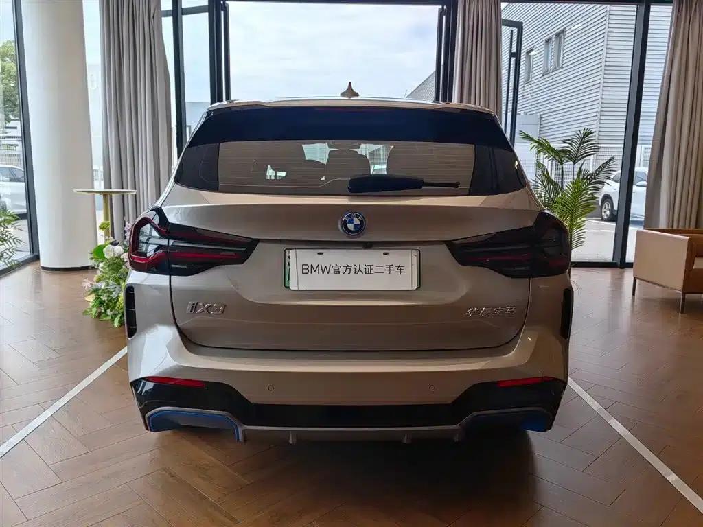 BMW iX3 2022 Leading Edition — миниатюра 5