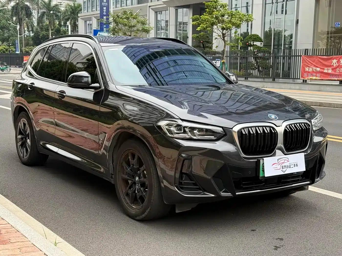 BMW iX3 2023 Leading Edition — миниатюра 3