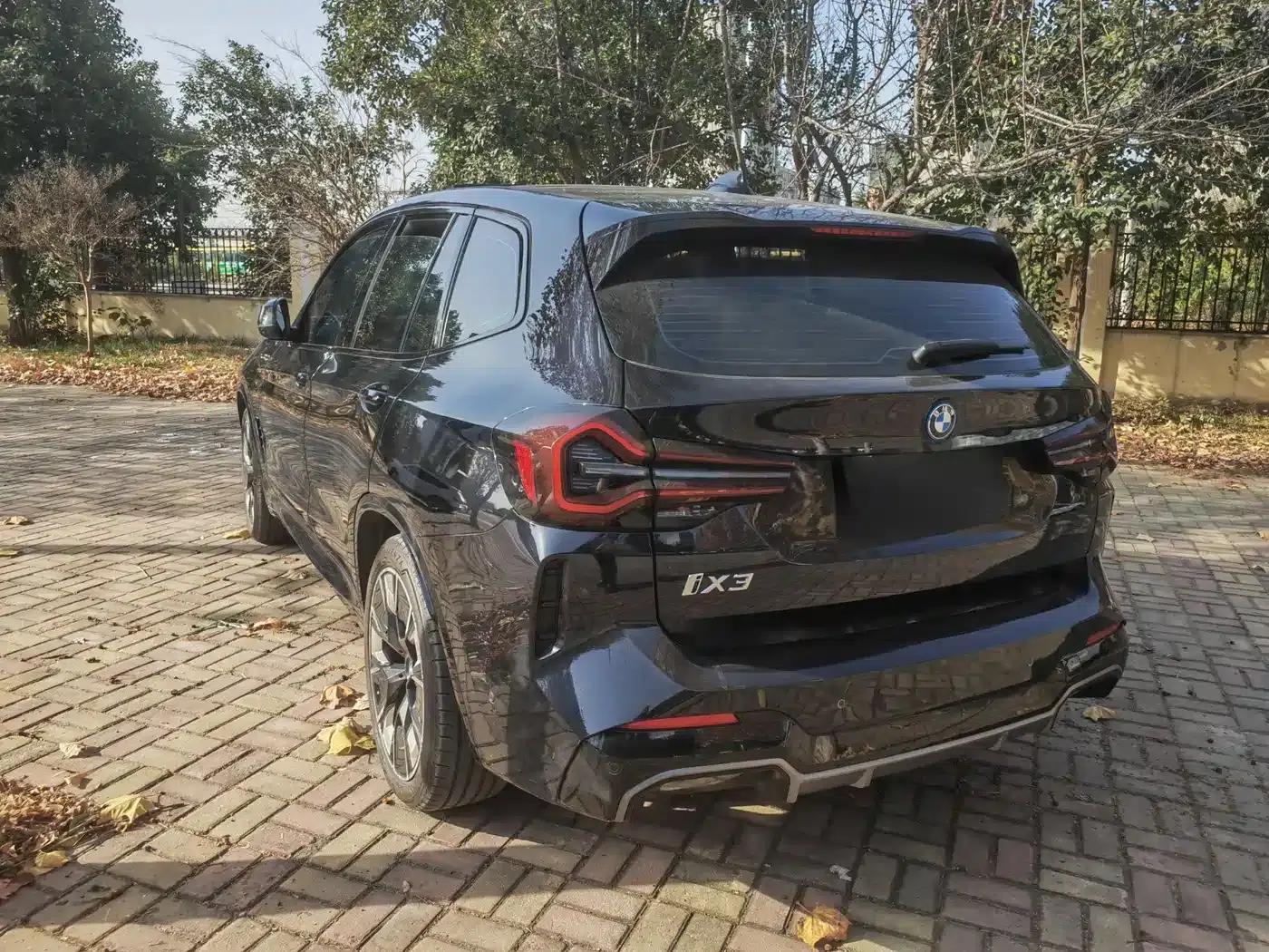 BMW iX3 2023 Leading Edition — миниатюра 3