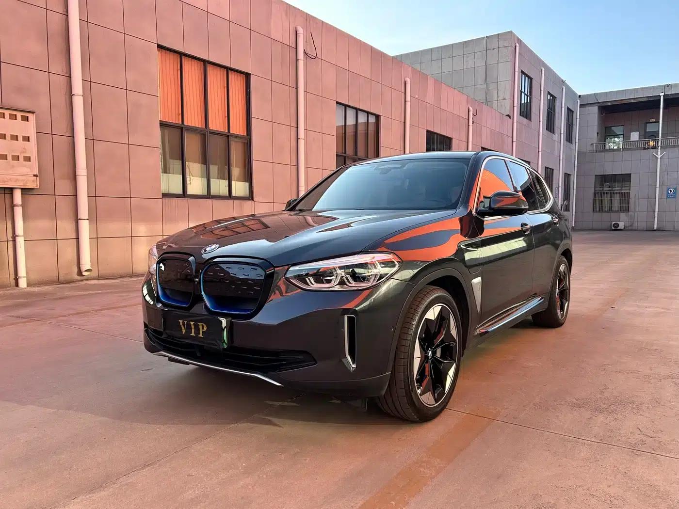 BMW iX3 2021 Leading Edition — миниатюра 1