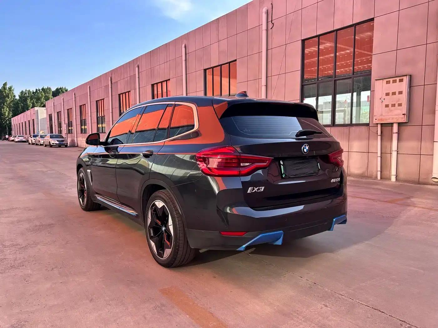 BMW iX3 2021 Leading Edition — миниатюра 4