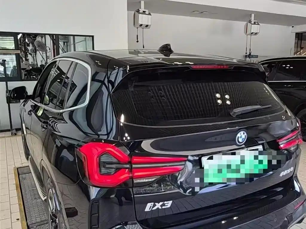BMW iX3 2022 Facelift Leading Edition — миниатюра 8