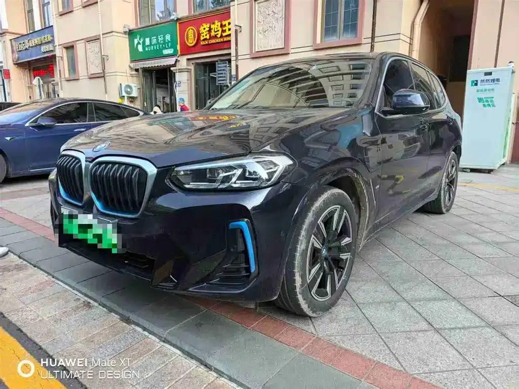 BMW iX3 2022 Leading Edition — миниатюра 1