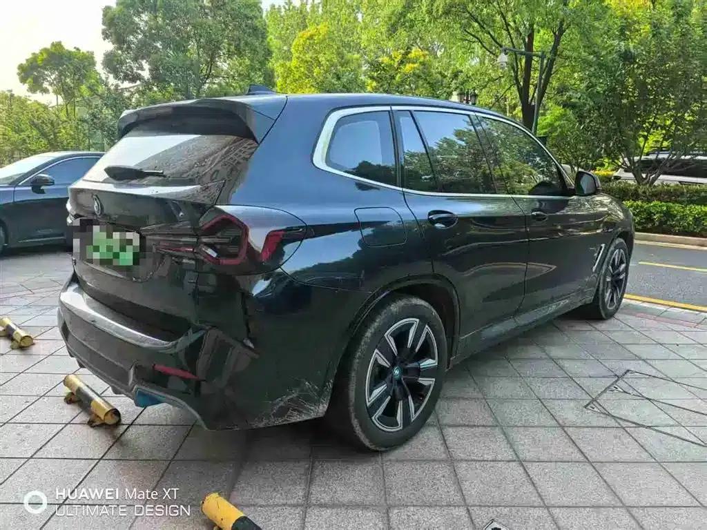 BMW iX3 2022 Leading Edition — миниатюра 7