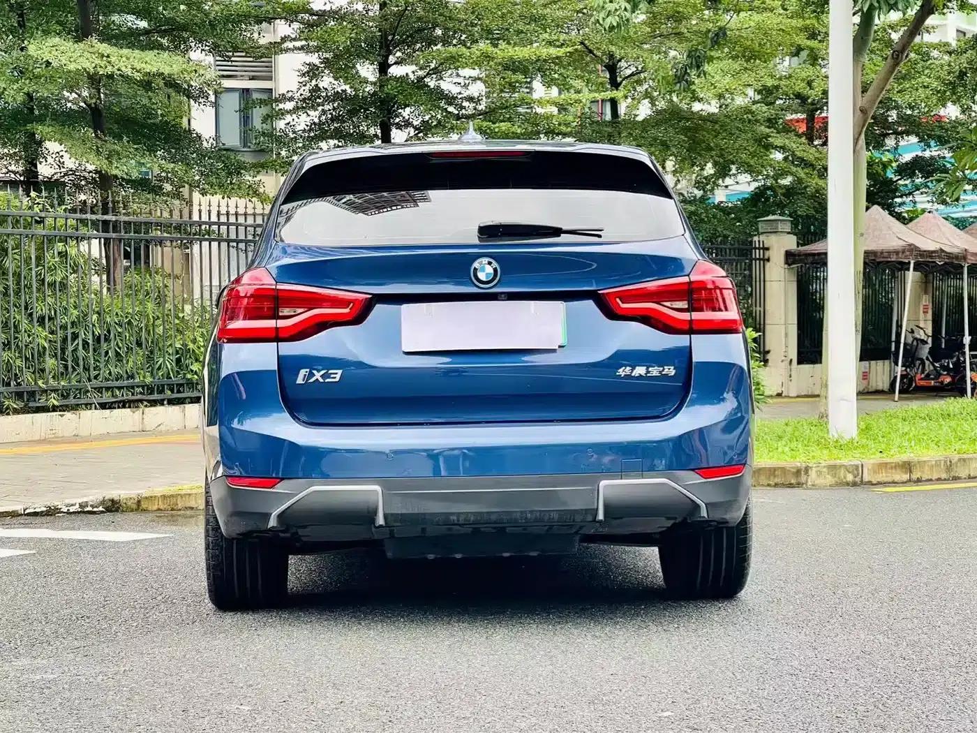 BMW iX3 2021 Leading Edition — миниатюра 10