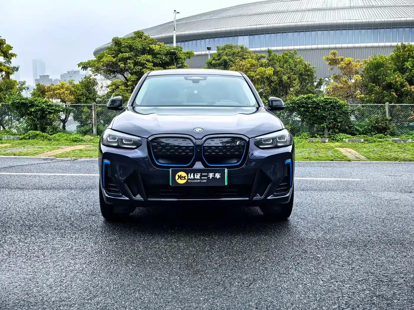 BMW iX3 2022 Leading Edition — миниатюра 2