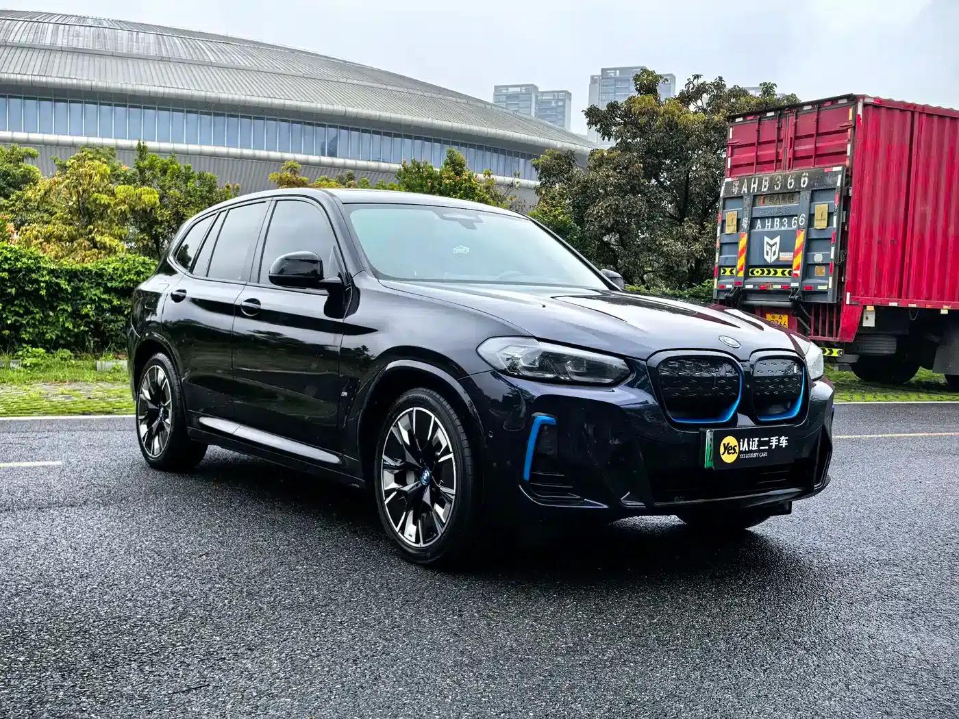 BMW iX3 2022 Leading Edition — миниатюра 4