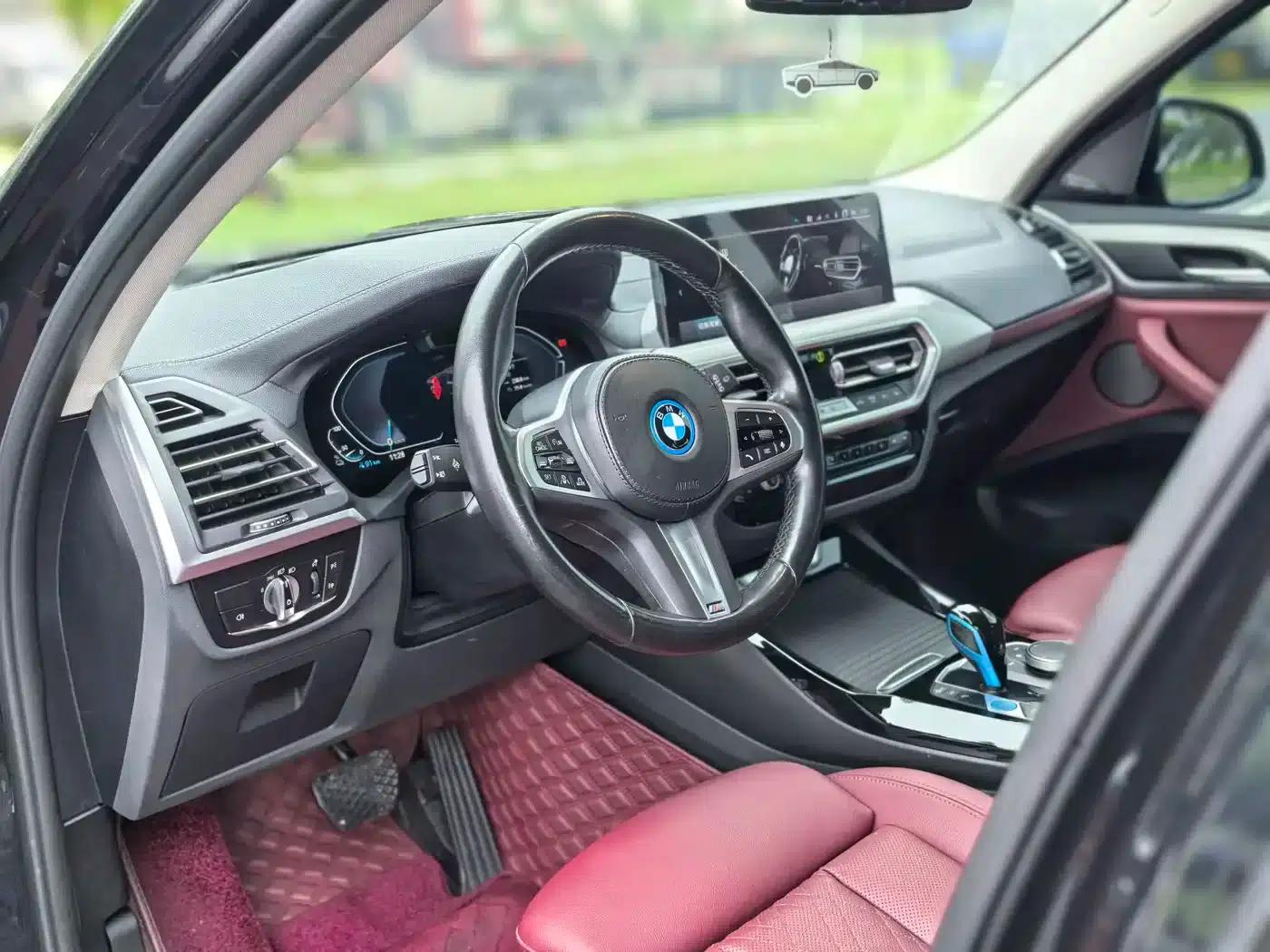 BMW iX3 2022 Leading Edition — миниатюра 9