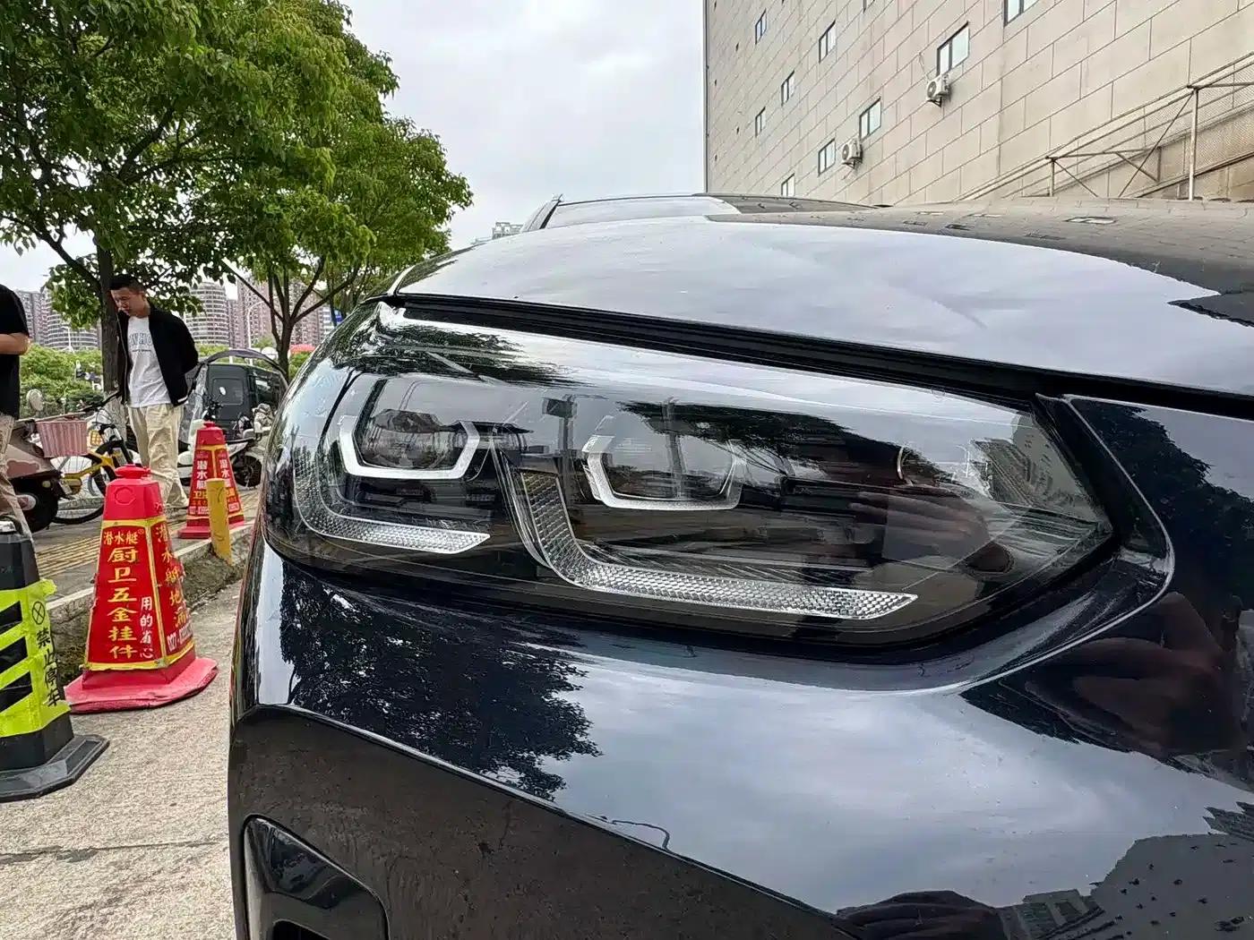 BMW iX3 2023 Leading Edition — миниатюра 13