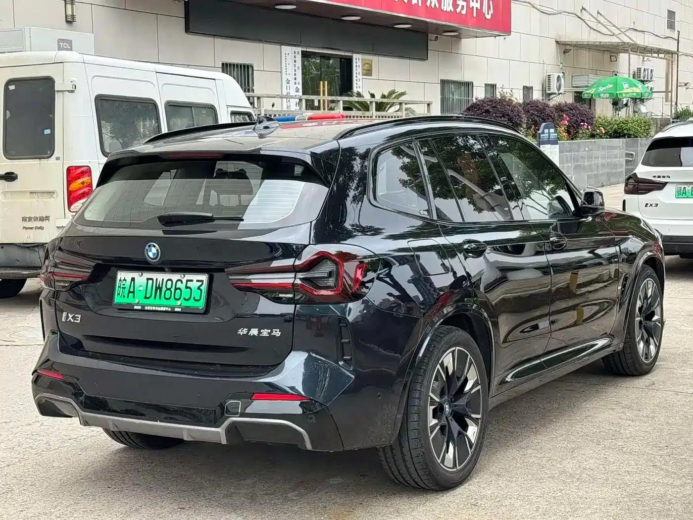 BMW iX3 2023 Leading Edition — миниатюра 14