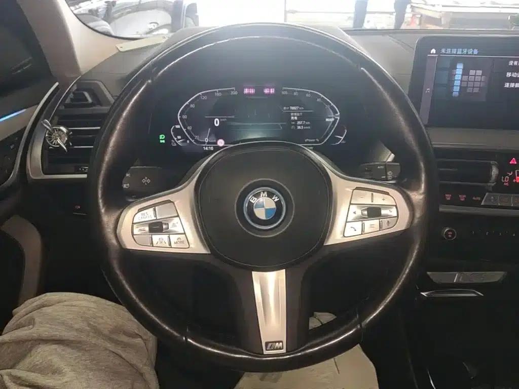BMW iX3 2022 Facelift - Pioneer Edition — миниатюра 11
