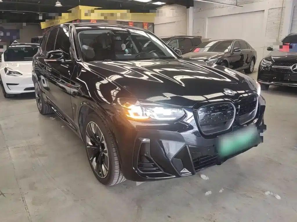 BMW iX3 2022 Facelift - Pioneer Edition — миниатюра 4