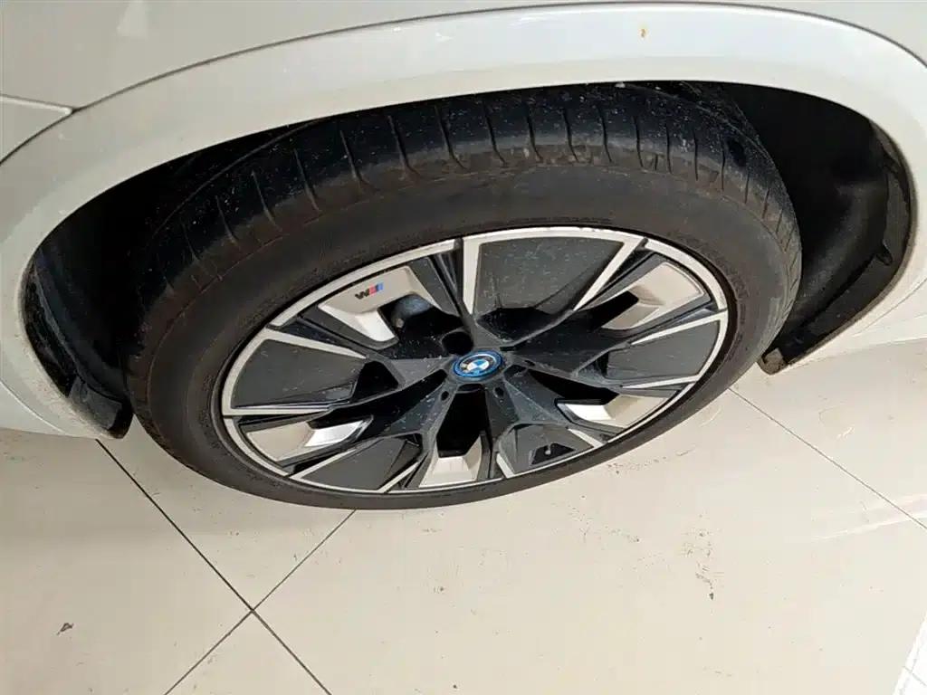 BMW iX3 2022 Leading Edition — миниатюра 23