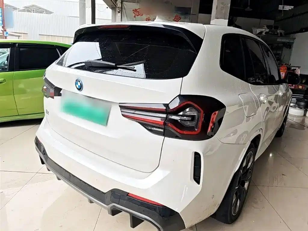 BMW iX3 2022 Leading Edition — миниатюра 7