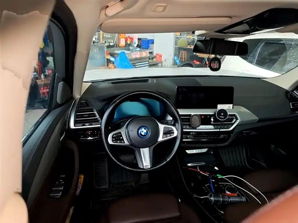BMW iX3 2022 Leading Edition — миниатюра 10