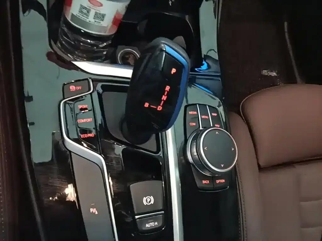 BMW iX3 2021 Leading Edition — миниатюра 14