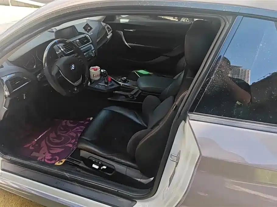 2017 BMW 2 Series Imported Model 220i Leading Edition — миниатюра 11
