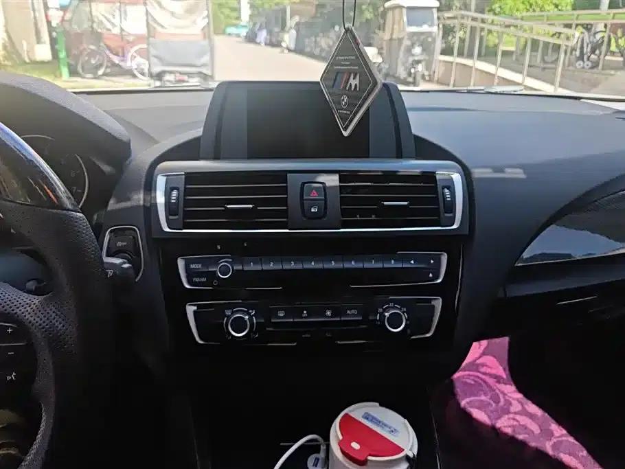2017 BMW 2 Series Imported Model 220i Leading Edition — миниатюра 13
