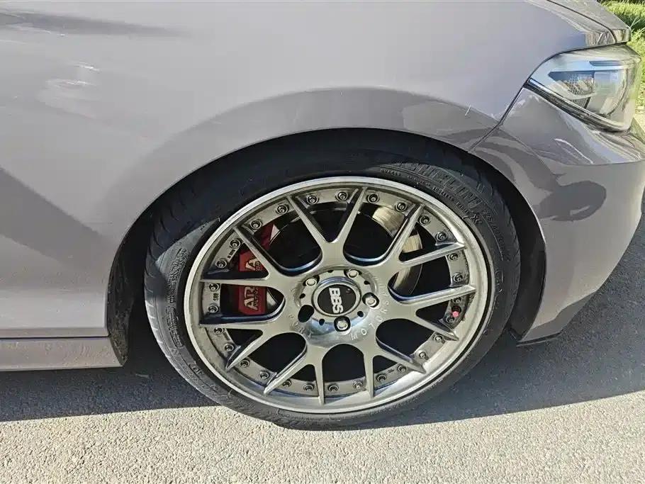 2017 BMW 2 Series Imported Model 220i Leading Edition — миниатюра 6