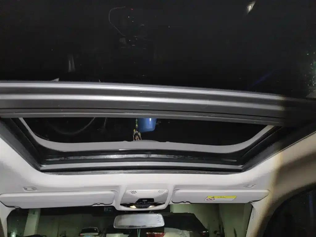 2021 BMW 2 Series Imported 225i Four-Door Coupe M Sport Shadow Edition — миниатюра 15