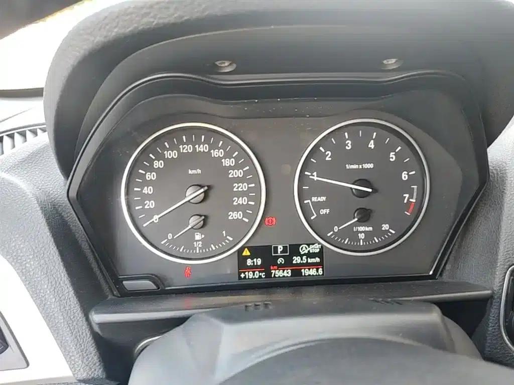 2015 BMW 2 Series Imported 218i Convertible Coupe — миниатюра 11