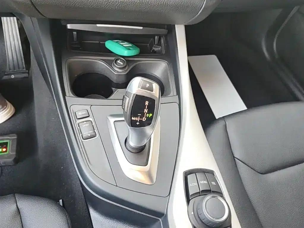 2015 BMW 2 Series Imported 218i Convertible Coupe — миниатюра 13