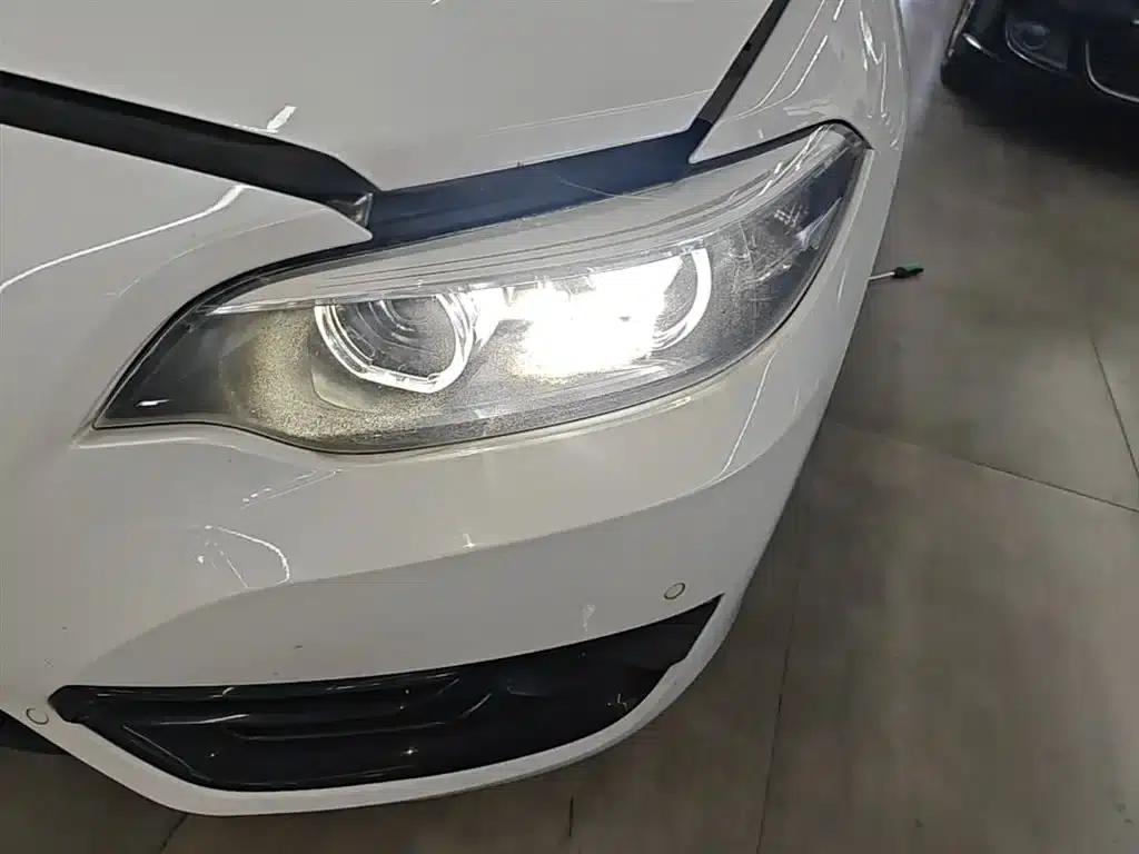 2018 BMW 2 Series Imported 220i Convertible Coupe with Sport Design Package — миниатюра 24