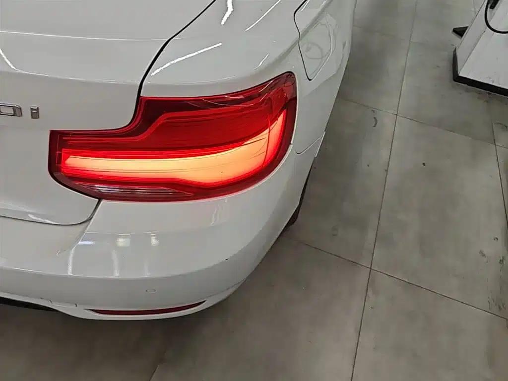 2018 BMW 2 Series Imported 220i Convertible Coupe with Sport Design Package — миниатюра 8