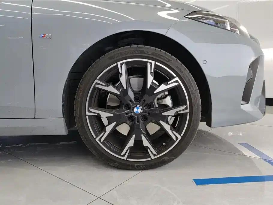 2025 BMW 2 Series 225L M Sport Shadow Edition — миниатюра 6