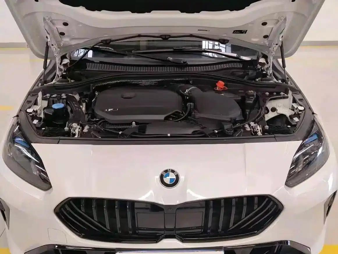 2025 BMW 2 Series 225L M Sport Shadow Edition — миниатюра 13