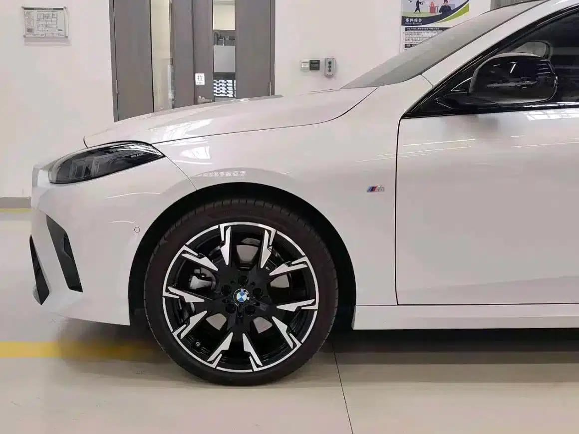 2025 BMW 2 Series 225L M Sport Shadow Edition — миниатюра 6