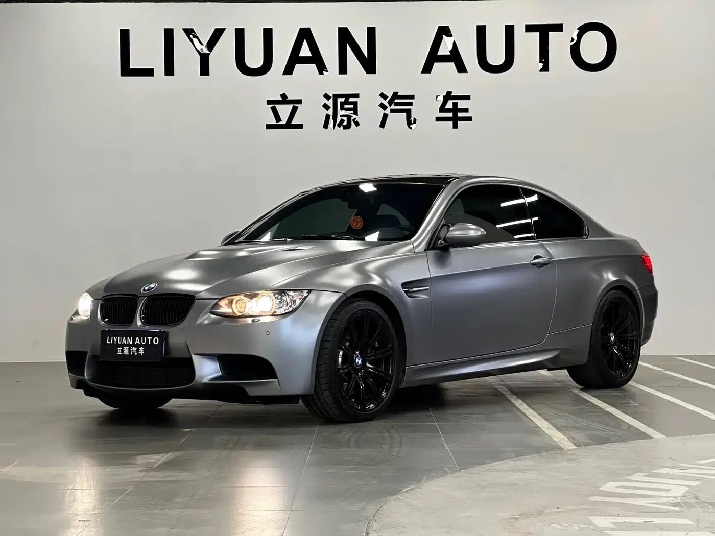 2011 BMW M3 Coupe Matte Finish — миниатюра 1