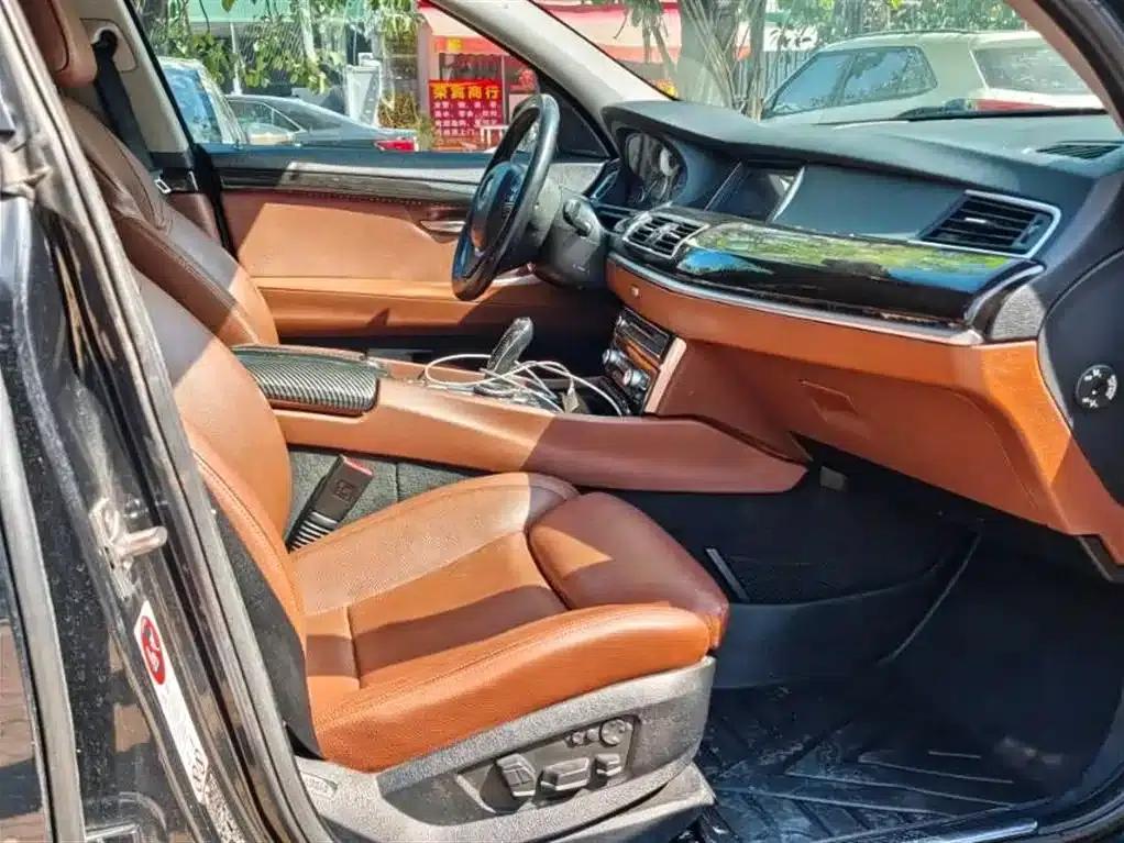 2013 BMW 5 Series GT 535i xDrive Luxury — миниатюра 4