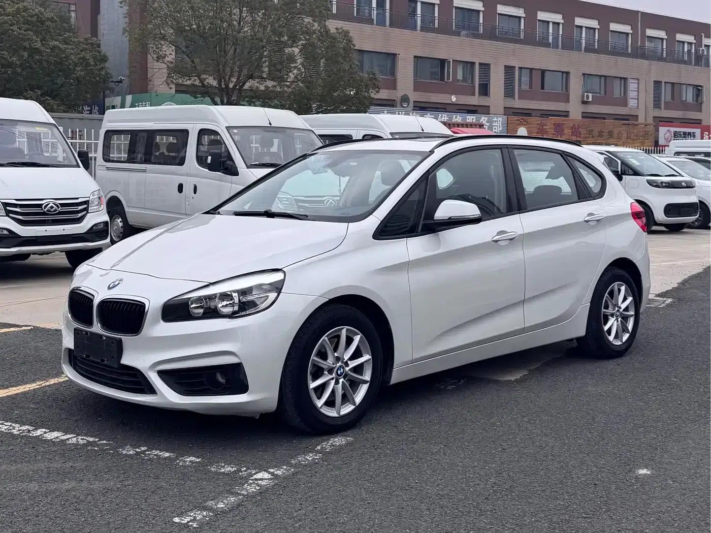 2018 BMW 2 Series Gran Tourer 218i Fashion Edition — миниатюра 1