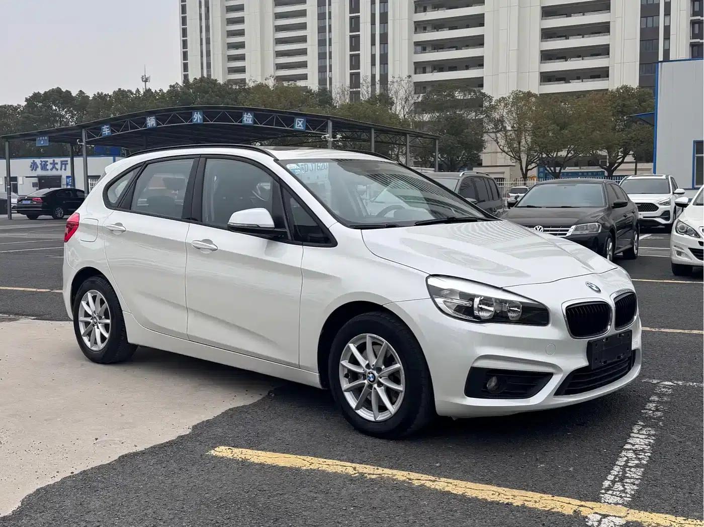 2018 BMW 2 Series Gran Tourer 218i Fashion Edition — миниатюра 3
