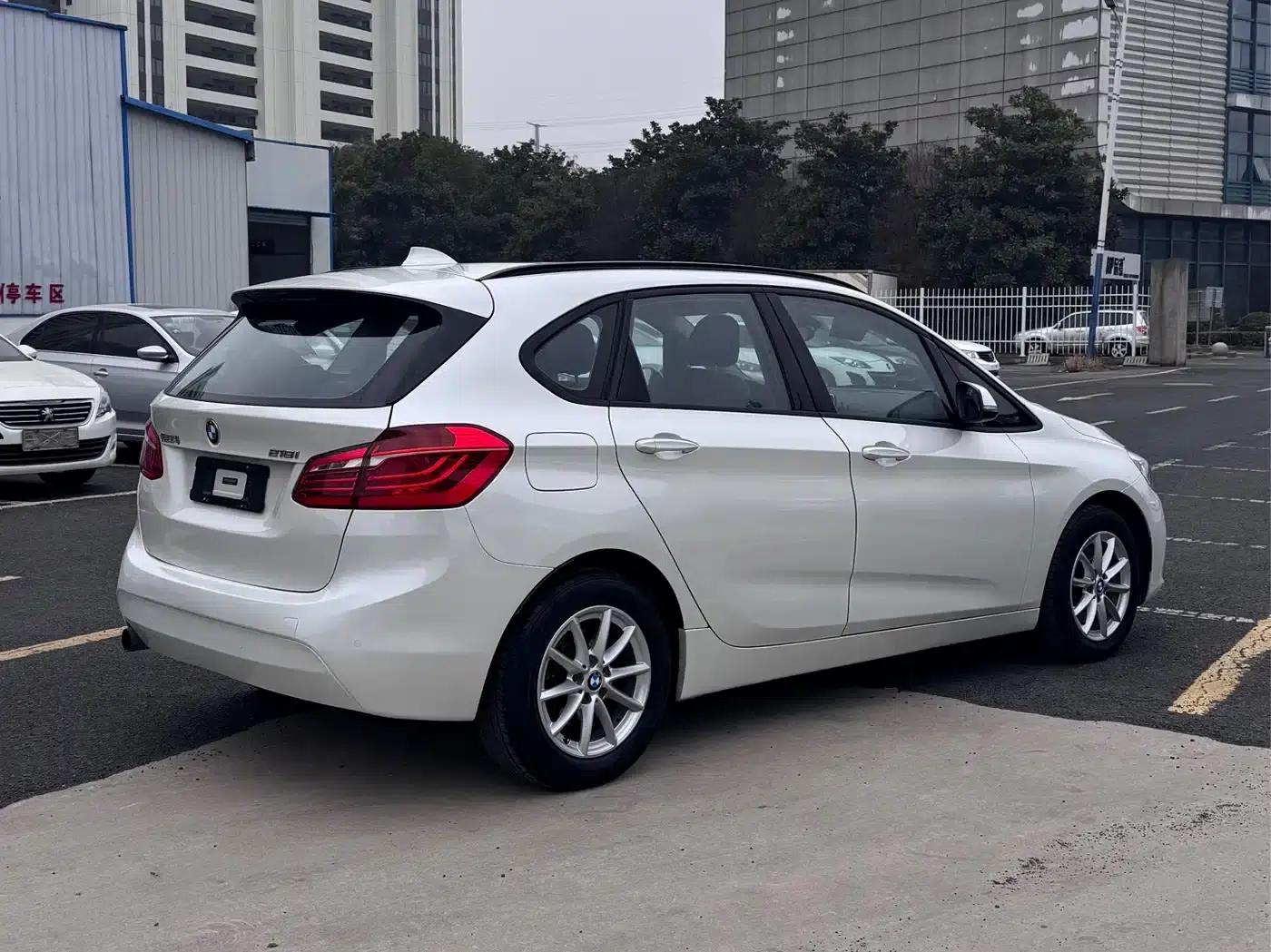 2018 BMW 2 Series Gran Tourer 218i Fashion Edition — миниатюра 4