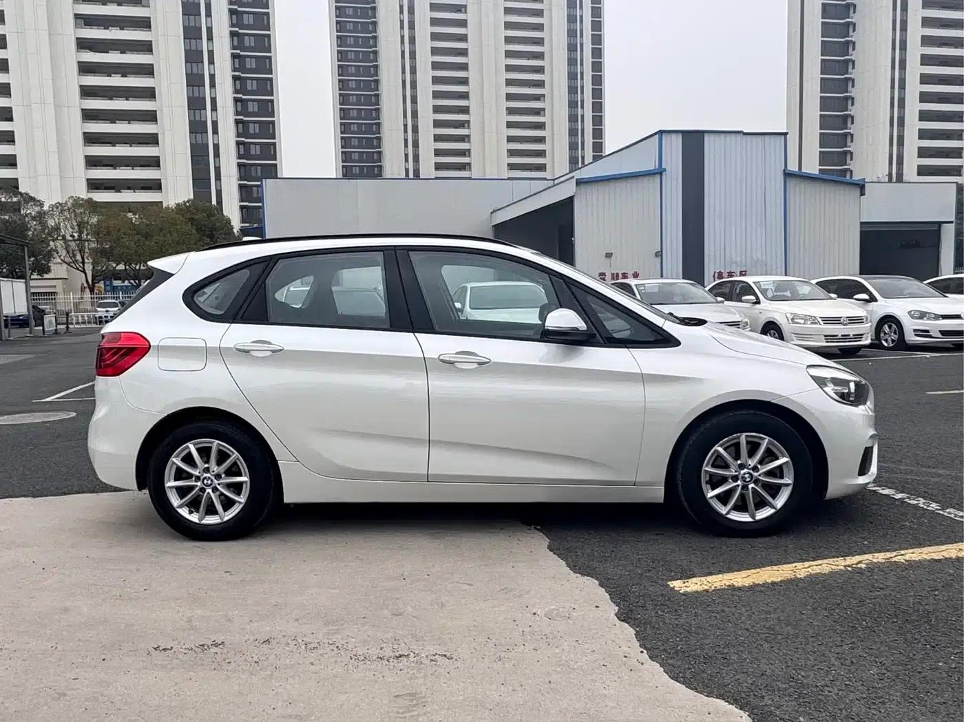 2018 BMW 2 Series Gran Tourer 218i Fashion Edition — миниатюра 8