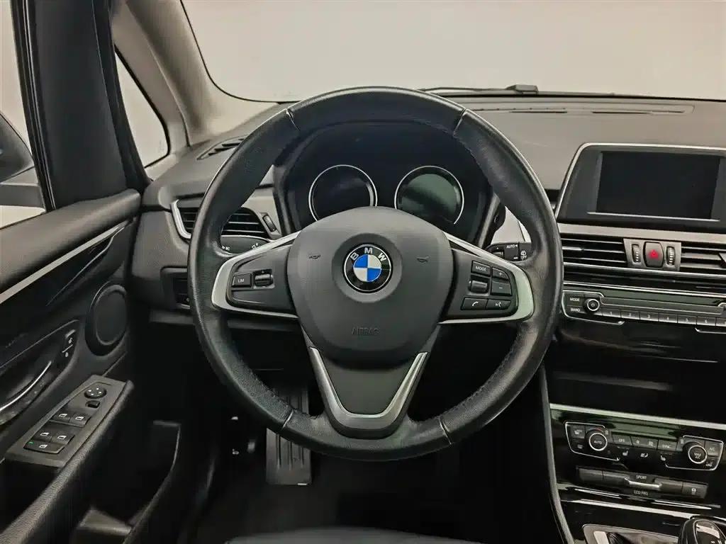2018 BMW 2 Series Gran Tourer 218i Leading Edition — миниатюра 11