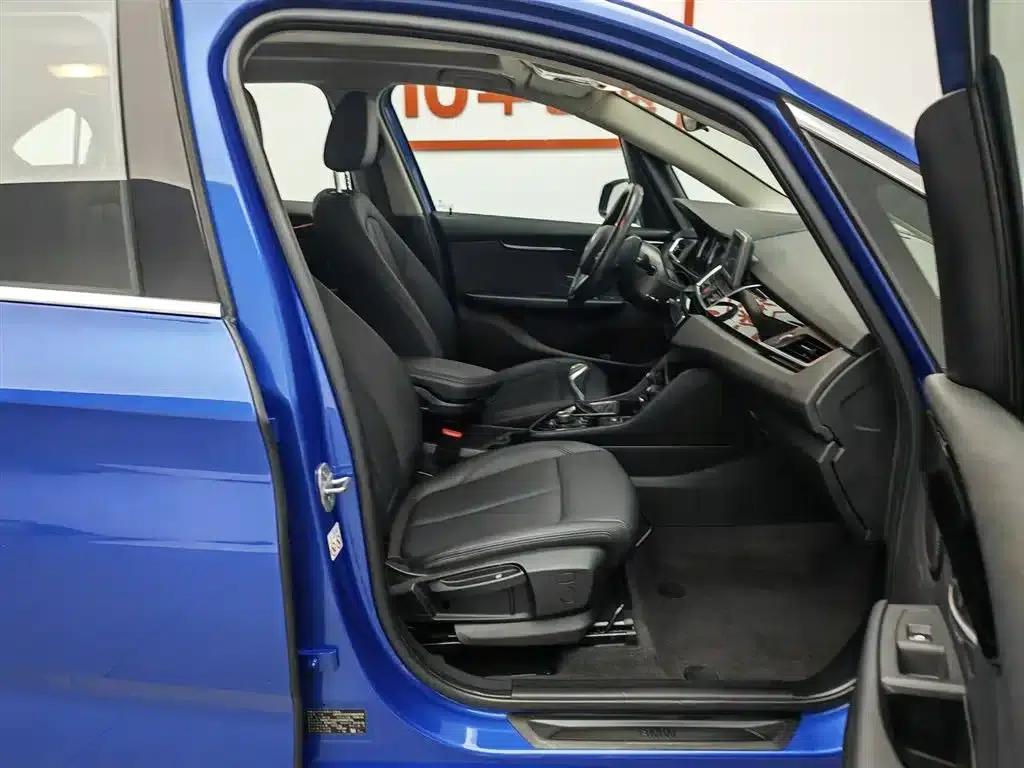 2018 BMW 2 Series Gran Tourer 218i Leading Edition — миниатюра 23